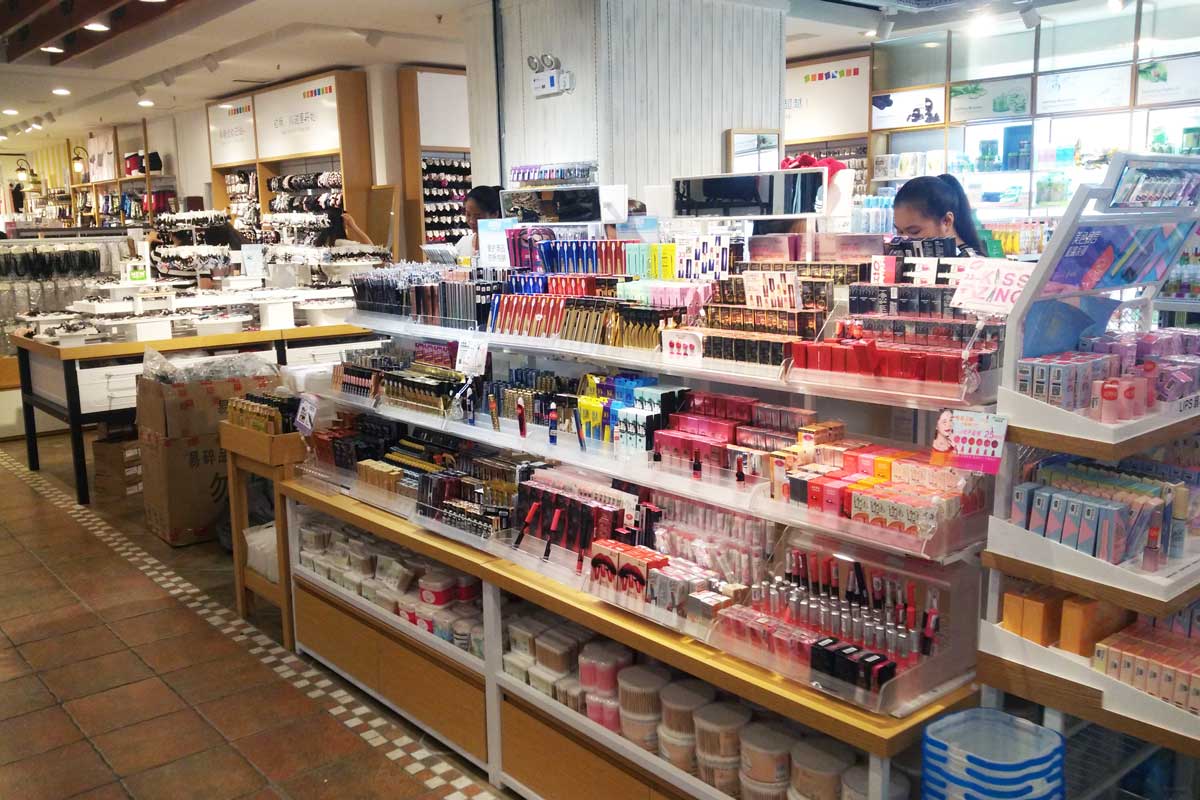 七色花飾品設(shè)計(jì)實(shí)景圖3